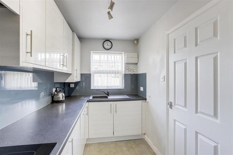 undefined, Park View, Hucknall NG15