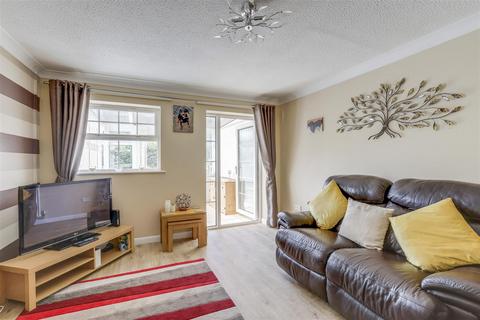 undefined, Park View, Hucknall NG15