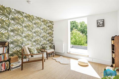 3 bedroom apartment for sale, Dickenson Road, Crouch End, London, N8