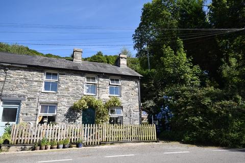 3 bedroom end of terrace house for sale, Llanfrothen
