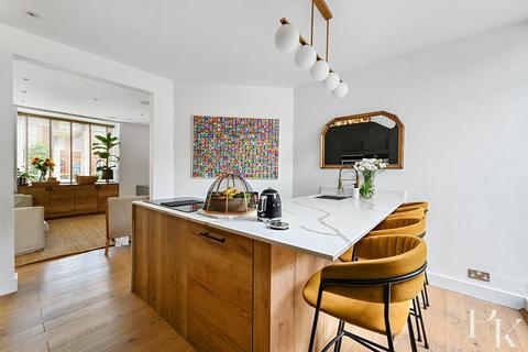 3 bedroom house for sale, Bristol Street, Brighton