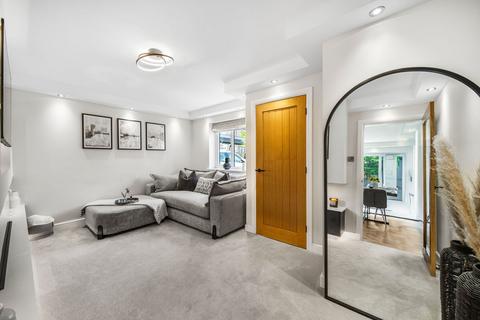12 Foxcroft, Burnley, BB12 0EH
