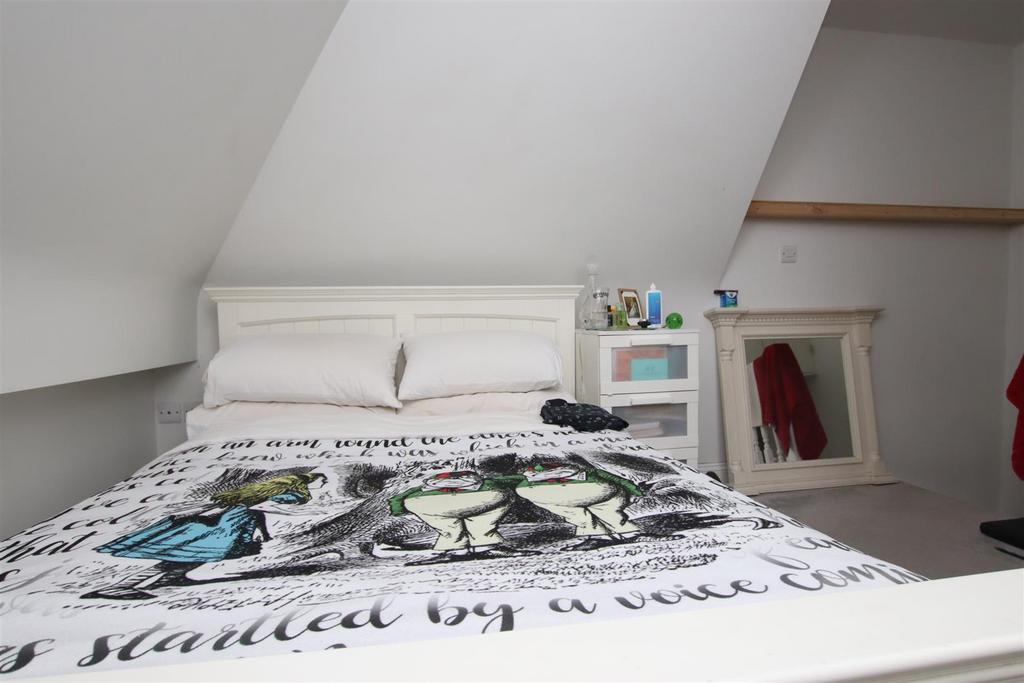 Bedroom.JPG