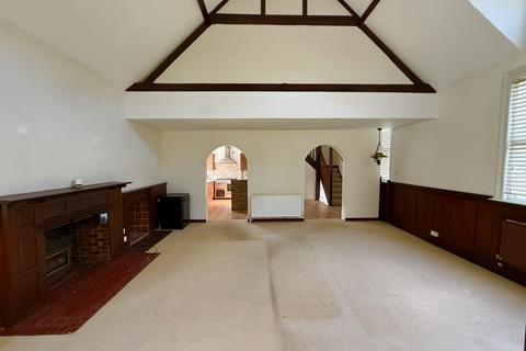 2 bedroom detached house for sale, Main Street, Peasmarsh TN31