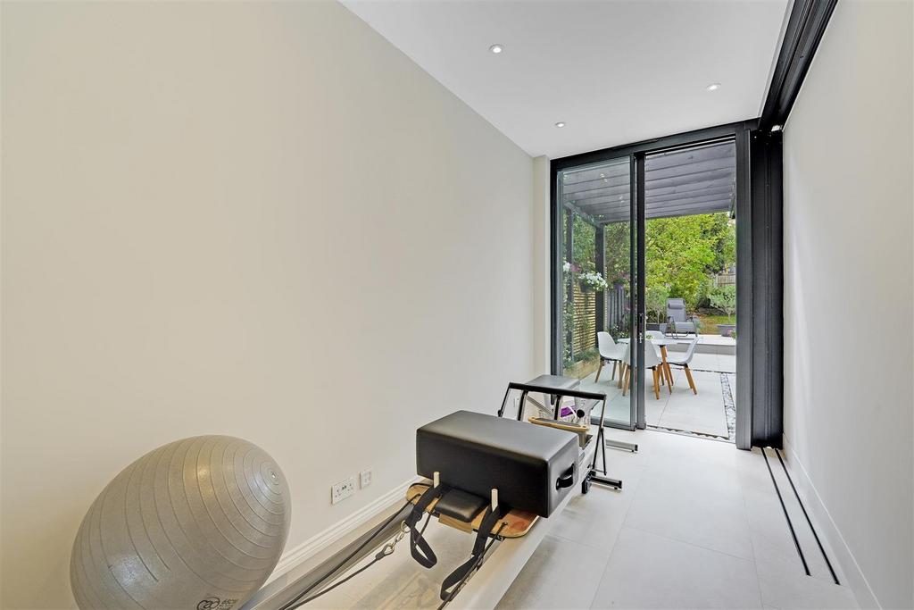 09-3bfe83629-AP-J2 IZ6 V-9 Vallis Way-23.jpg