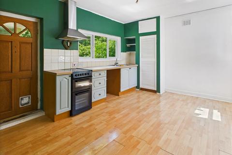 2 bedroom flat for sale, Park Road, Buxton