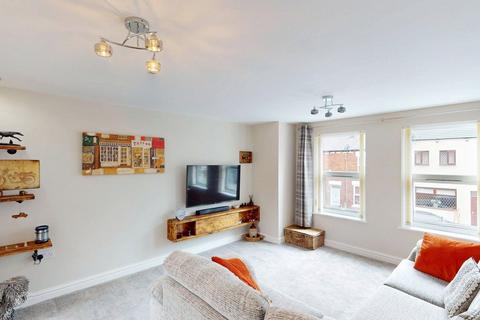 2 bedroom apartment for sale, Chorley Road, Westhoughton, BL5