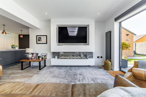 5 bedroom detached house for sale, Orangetip Gardens, Great Park, NE13