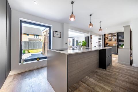 5 bedroom detached house for sale, Orangetip Gardens, Great Park, NE13