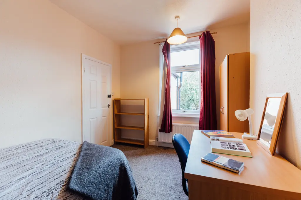 Bedford-street,-ln1-1na---4-bed-image-6.jpg