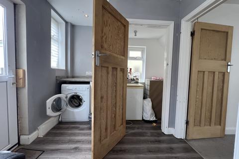 3 bedroom semi-detached house to rent, undefined, Bristol BS34
