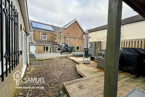 4 bedroom terraced house for sale, Lewis Street, Aberaman, Aberdare