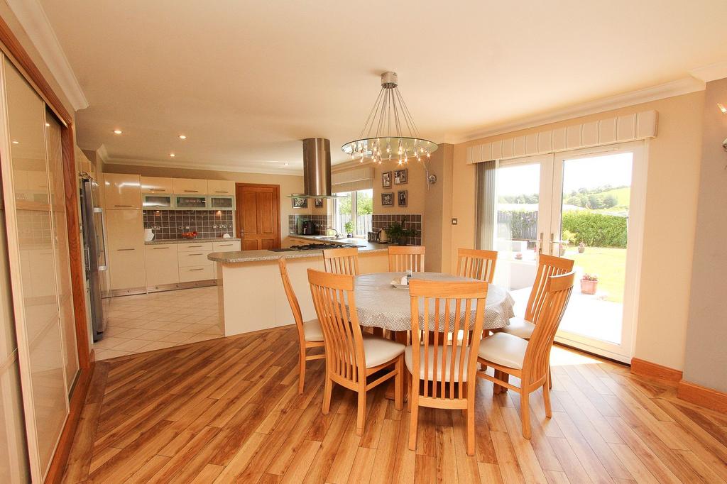 'Dining' Kitchen