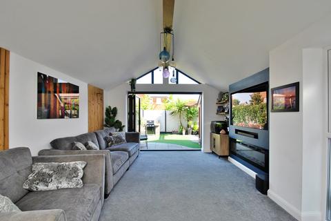 5 bedroom semi-detached house for sale, Abraham Drive, Poole BH15