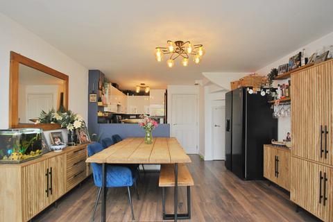 5 bedroom semi-detached house for sale, Abraham Drive, Poole BH15