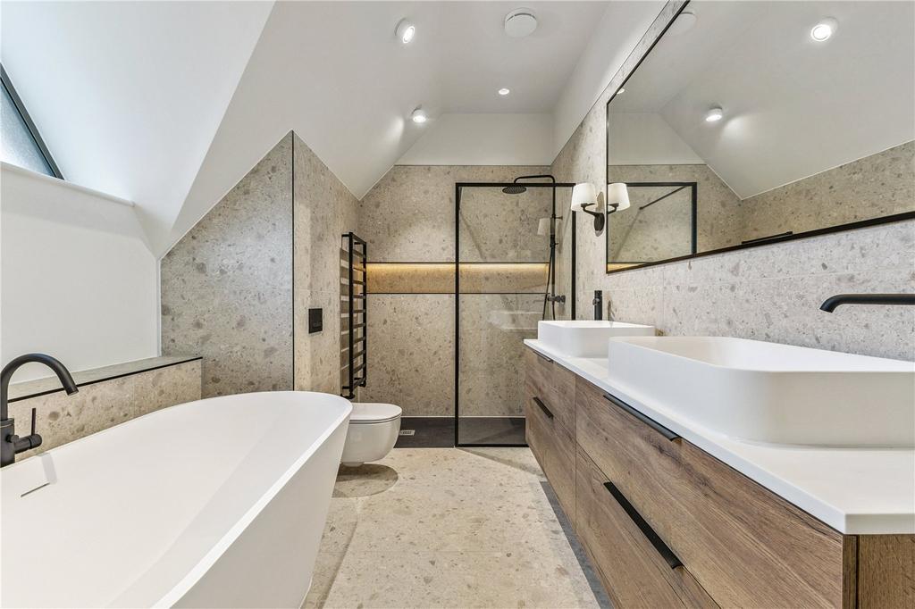 Ensuite