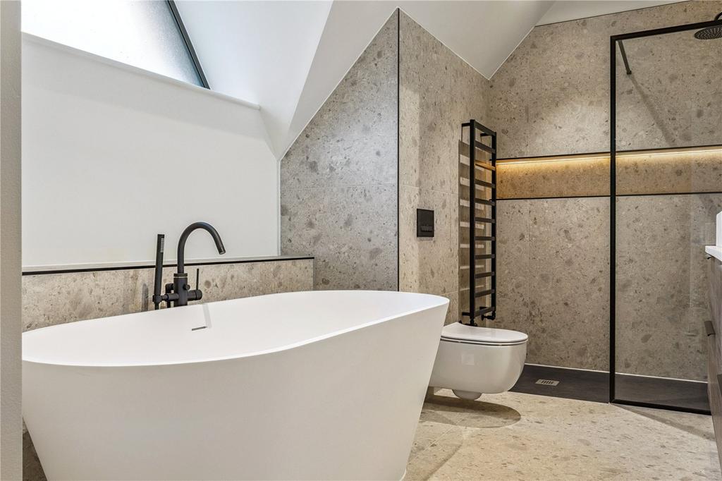 Ensuite