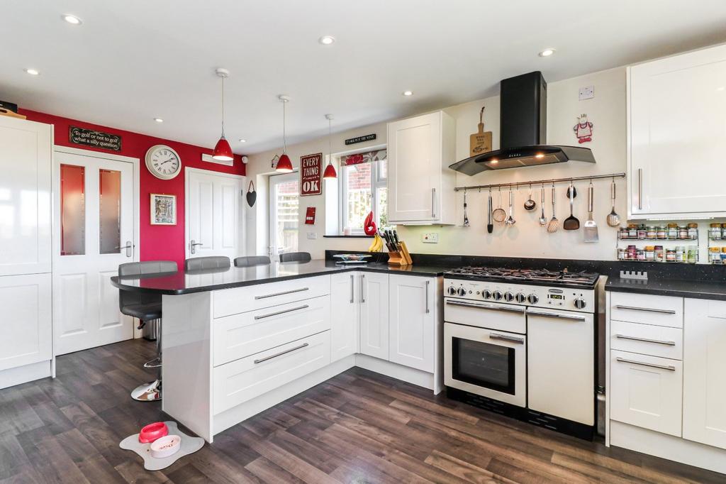Kitchen/Breakfast