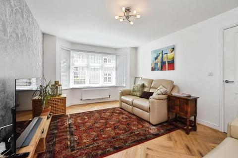 8 Clos Maes Rhedyn, Gorslas, Llanelli, SA14 6SG