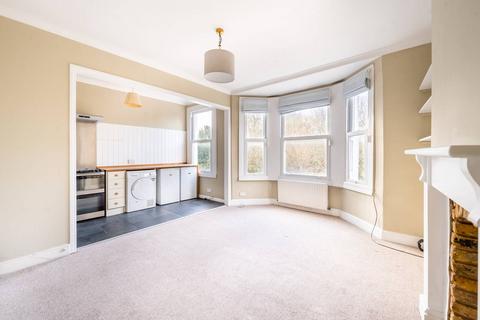 2 bedroom flat to rent, Fulham Palace Road, Bishop's Park, London, SW6