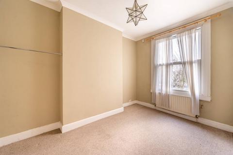 2 bedroom flat to rent, Fulham Palace Road, Bishop's Park, London, SW6