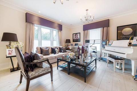4 bedroom end of terrace house for sale, Battersea Park Road, Battersea Park, London, SW11