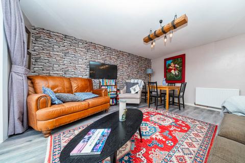 1 bedroom bungalow for sale, 3 West Sands, North Queensferry, Fife, KY11