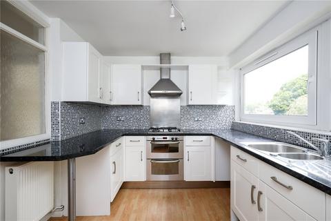 2 bedroom apartment for sale, Hillcrest Road, London, W5