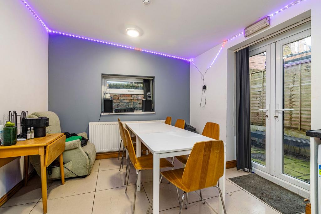 Kitchen/Dining Room