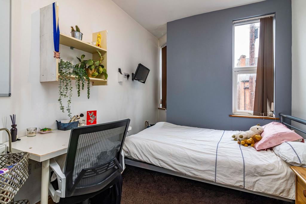 Bedroom 4