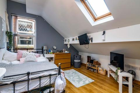 8 bedroom semi-detached house for sale, Kimbolton Avenue, Nottingham, NG7
