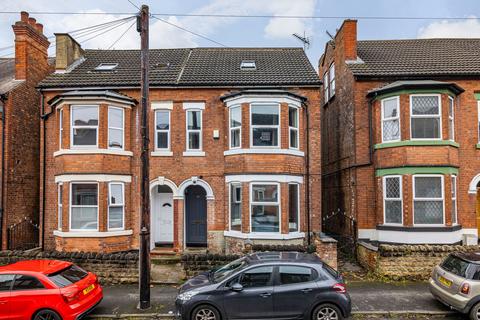 8 bedroom semi-detached house for sale, Kimbolton Avenue, Nottingham, NG7