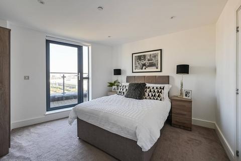 3 bedroom flat for sale, Cityview Point, E14, Tower Hamlets, London, E14