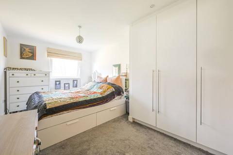 undefined, Ebb Court, E16, Docklands, London, E16