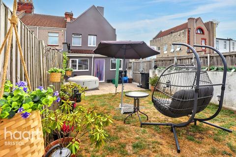 3 bedroom end of terrace house for sale, Davis Street, Bristol