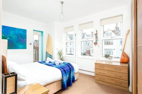 2 bedroom apartment for sale, Burnaby Road, Bournemouth, BH4