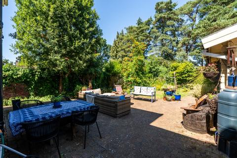 undefined, The Avenue, West Moors, Ferndown, Dorset, BH22