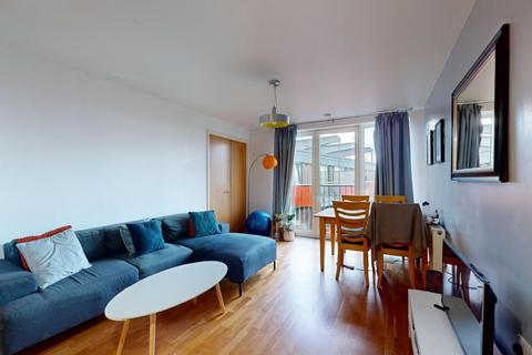 1 bedroom flat to rent, Queensbridge Road
