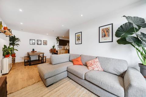 2 bedroom flat for sale, NEW PARK ROAD, Brixton, London, SW2
