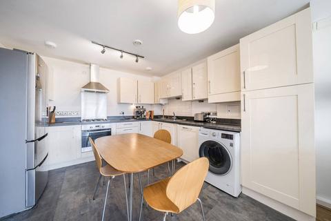 2 bedroom flat for sale, Oak Square, Stockwell, London, SW9
