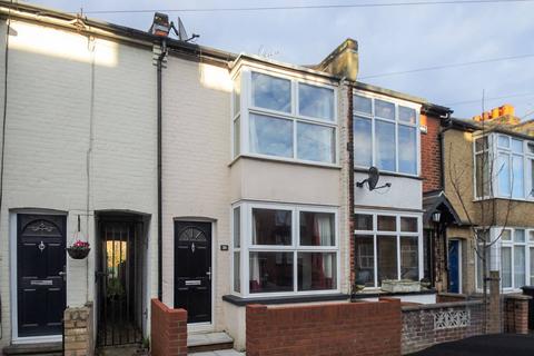 2 bedroom terraced house to rent, Ridge Street, Watford, WD24
