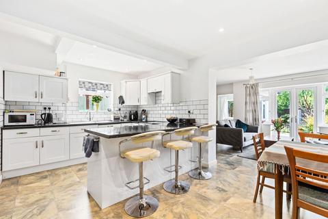 18 Bearton Green, Hitchin, SG5 1UG