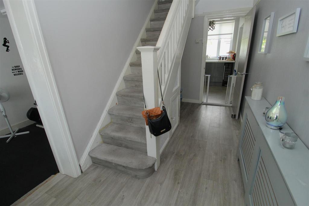 Hall1.JPG