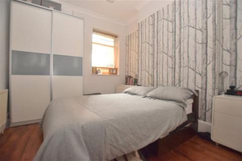 2 bedroom flat for sale, Mowll Street, London SW9