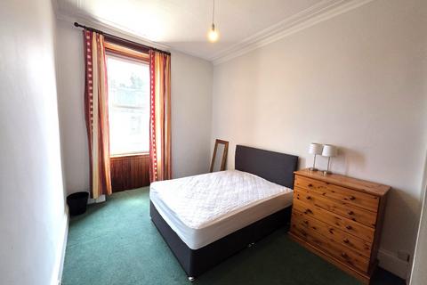 2 bedroom flat to rent, Crown Street, City Centre, Aberdeen, AB11