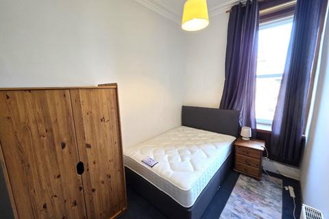 2 bedroom flat to rent, Crown Street, City Centre, Aberdeen, AB11