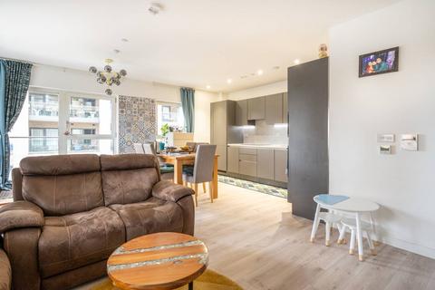 3 bedroom flat for sale, Upton Gardens, Upton Park, London, E13
