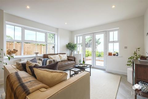 2 bedroom flat for sale, West Cliff Gardens, Bournemouth BH2