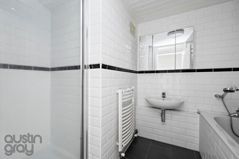 Albion Hill, Thornsdale 45-007 (Custom).JPG