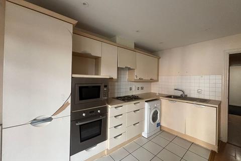 1 bedroom flat for sale, Flat 2 Lapidge House, 5 Coombe Road, Kingston upon Thames, Surrey, KT2 7AB